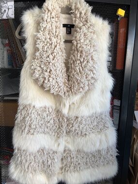 H&M Cream Faux Fur & Curly Shearling Vest